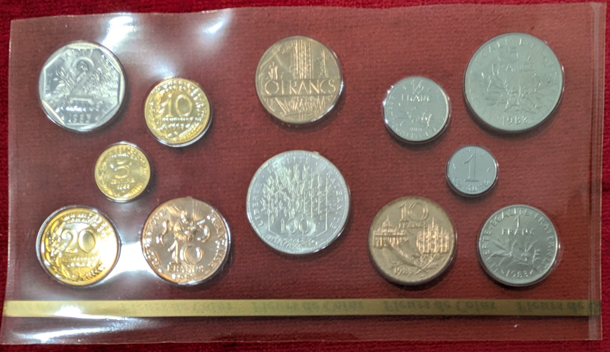 Coffret Francs FDC 1983. Fleur de Coin.
